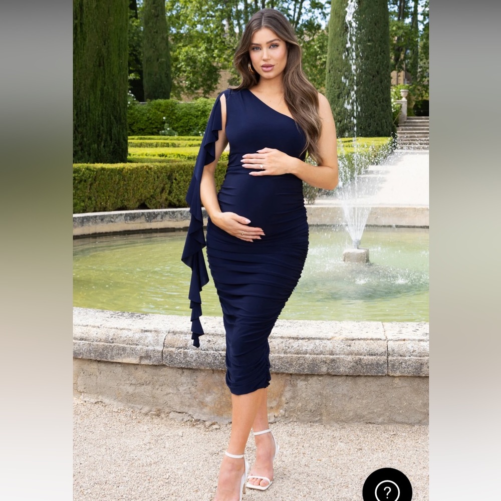 Club London Streamer Maternity Dress